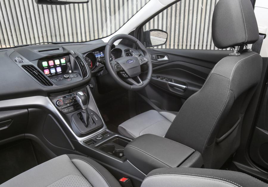 Интерьер Ford Escape Trend 2016 года  (AU) (фото 8 из 44)
